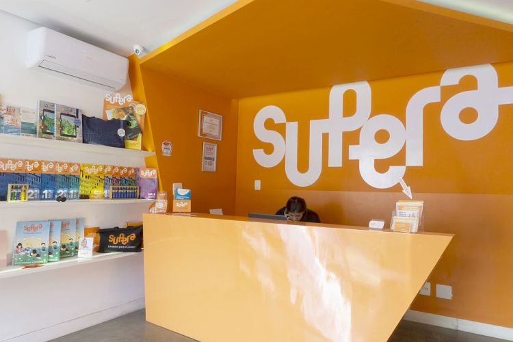 Projeto de arquitetura para reforma comercial em Santos, pelo escritório de arquitetura MWARQ, liderado pela arquiteta Marcela Wandenkolk. Franquia Educacional Supera.