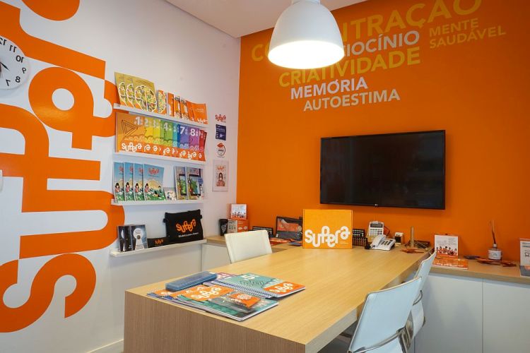 Projeto de arquitetura para reforma comercial em Santos, pelo escritório de arquitetura MWARQ, liderado pela arquiteta Marcela Wandenkolk. Franquia Educacional Supera.