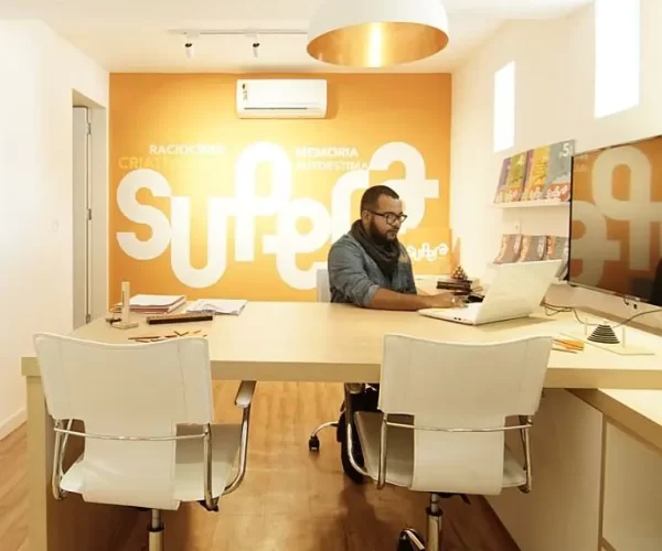 Projeto de arquitetura para reforma comercial em Santos, pelo escritório de arquitetura MWARQ, liderado pela arquiteta Marcela Wandenkolk. Franquia Educacional Supera.