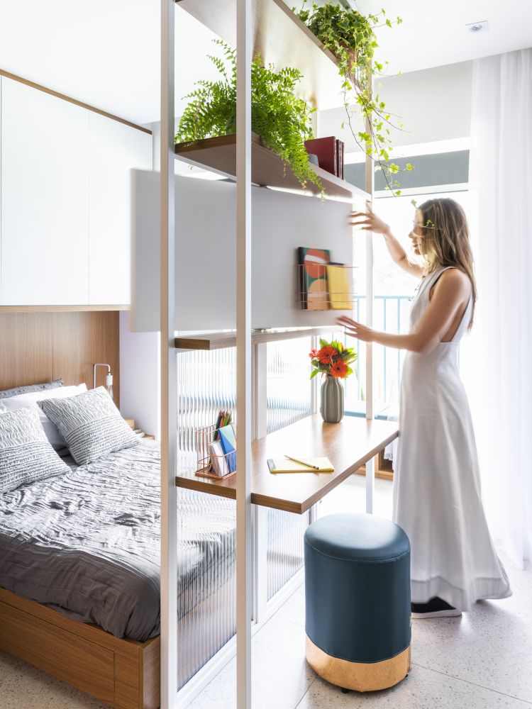 Projeto de arquitetura para reforma de apartamento studio decorado na Liberade, São Paulo, pelo escritório de arquitetura MWARQ, liderado pela arquiteta Marcela Wandenkolk.