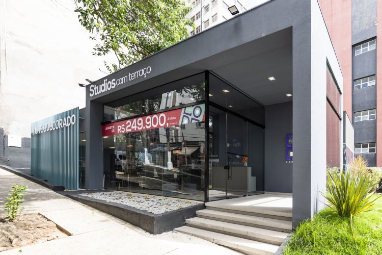 Projeto de arquitetura para stand de vendas do Empreendimento Your Code Liberdade, São Paulo, pelo escritório de arquitetura MWARQ, liderado pela arquiteta Marcela.